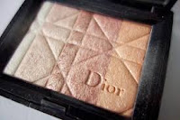 makeup karna sikhaye