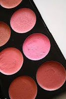 makeup karna sikhaye